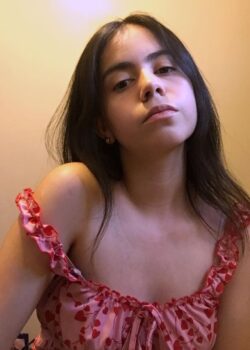 Alejandra Leyva Guerita Mostrando Tetas 18