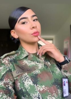 Guzman Rica Militar Culona +2Videos 1